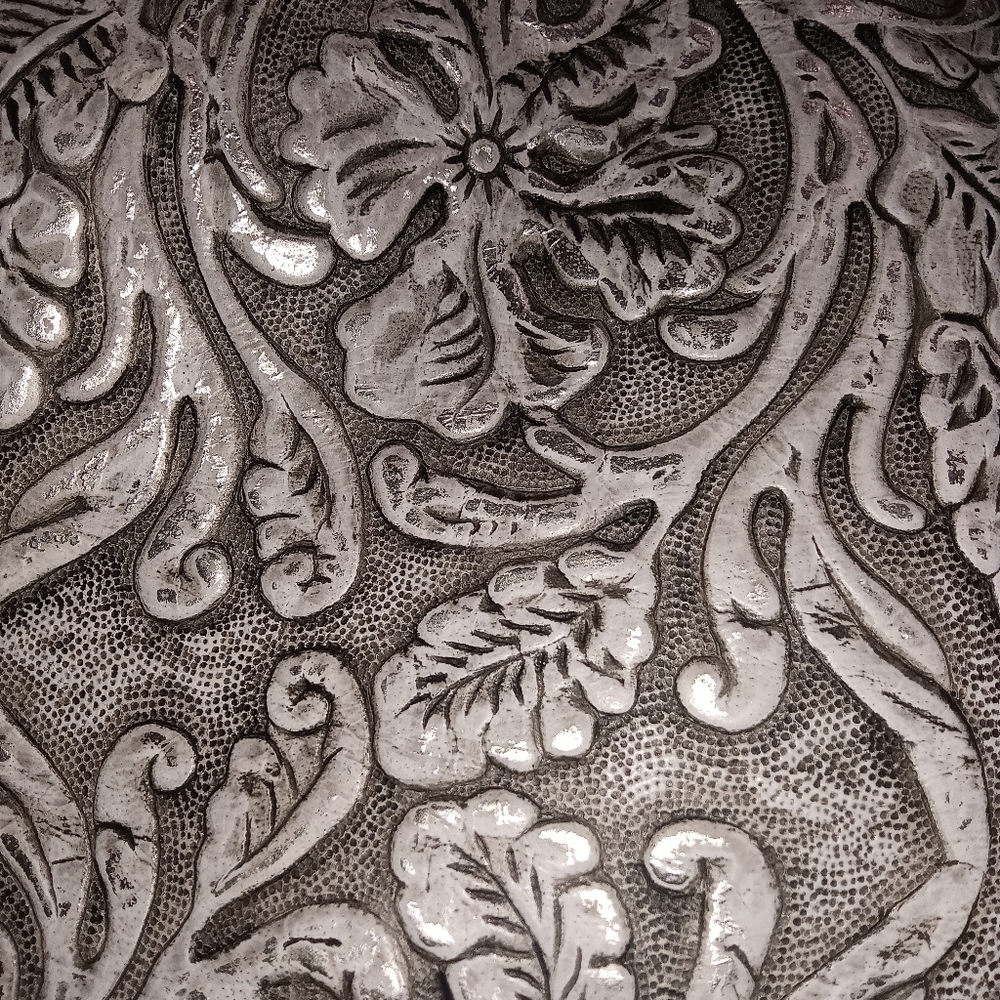 KEEP IT GYPSY "BERTHA" Elegant Silver and Black Patterned Duffle Bag NWOT - Picture 12 of 15